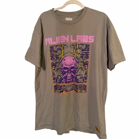 alien labs Other - Aliens Labs Gray & Purple Graphic T-Shirt | Size XL